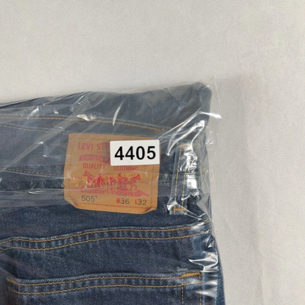 Vintage Levi's 505 Regular Fit Jeans Made in USA W36 L32‎ Dark Wash Blue